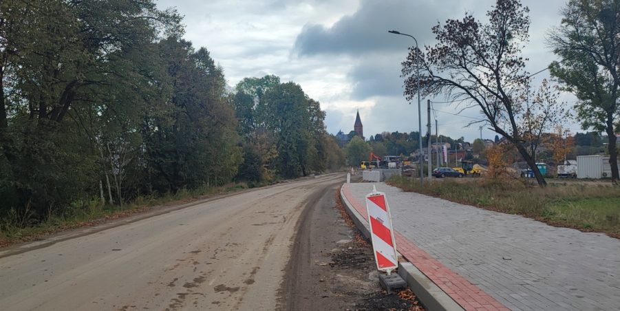 2024 10 15 km 252+950 ul. Robotnicza strona prawa