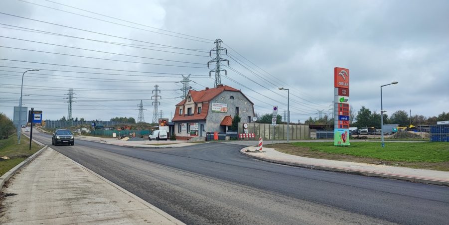 2024 10 15 km 255+900 rondo Wieszowa strona lewa