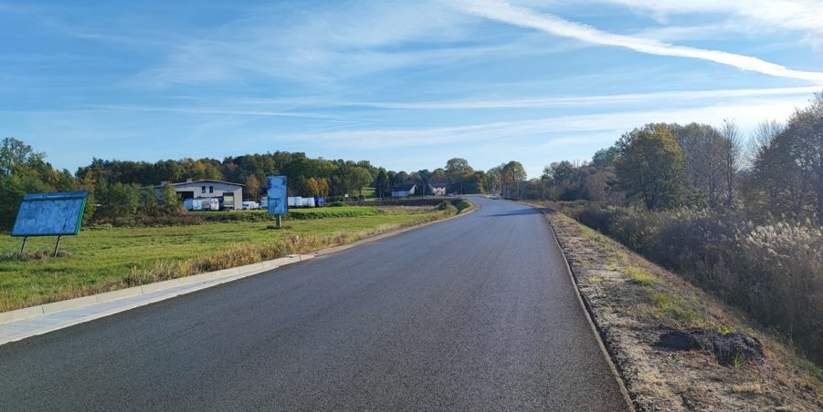 2024 10 22 km 245+300 droga wzdłuż rzeki Drama