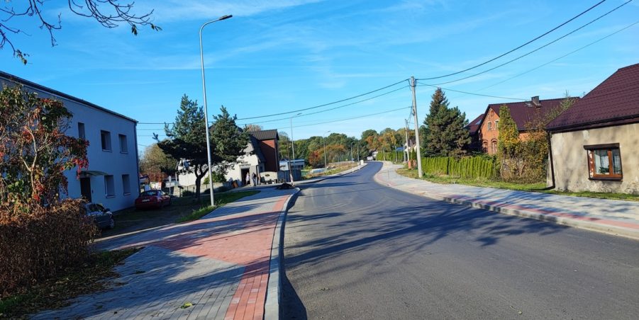 2024 10 22 km 246+550 ul. Wiejska strona lewa
