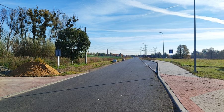 2024 10 22 km 246+550 ul. Wiejska strona prawa