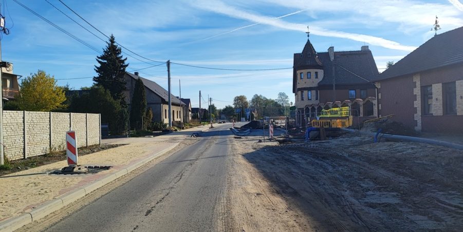 2024 10 22 km 247+700 Karchowice ulica Polna
