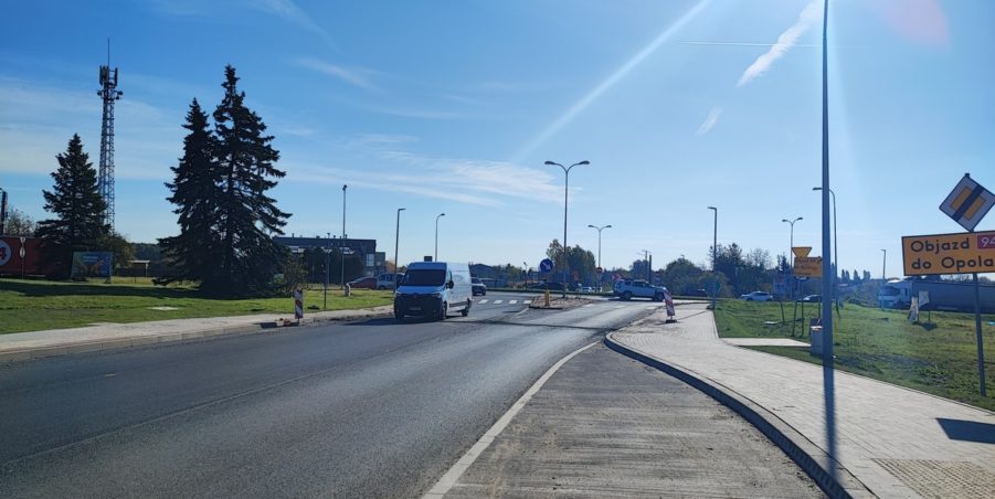 2024 10 22 km 255+900 rondo Wieszowa strona prawa