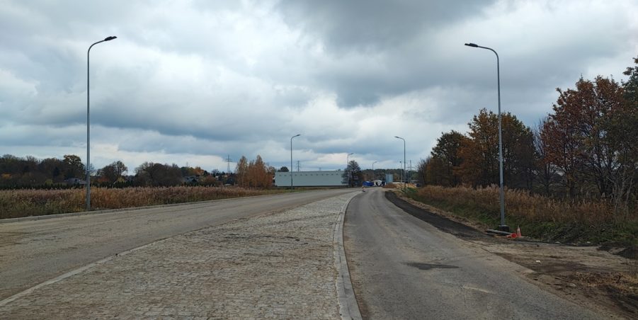 2024 10 31 km 244+600 skrzyżowanie z ul. Gliwicką strona prawa