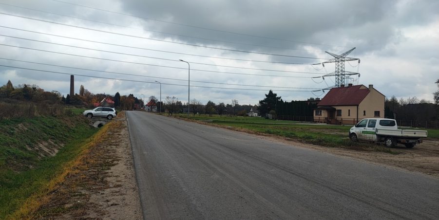 2024 10 31 km 247+200 pola strona prawa