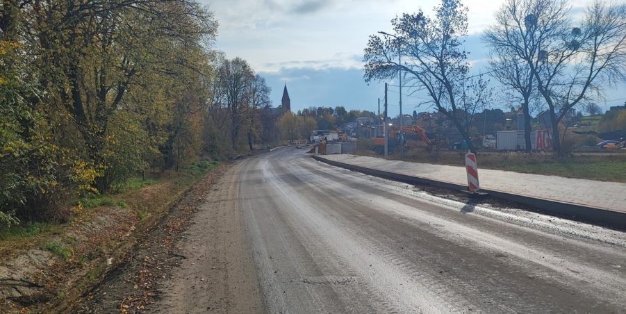 2024 10 31 km 252+950 ul. Robotnicza strona prawa
