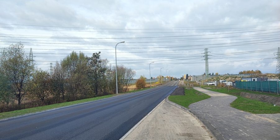2024 10 31 km 255+900 rondo Wieszowa strona lewa