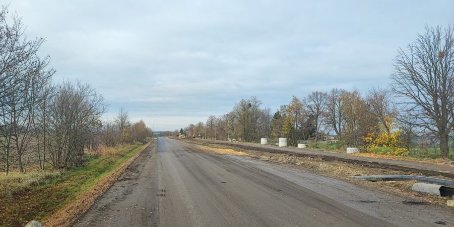 2024 11 14 km 251+200 ul. Konary przystanek