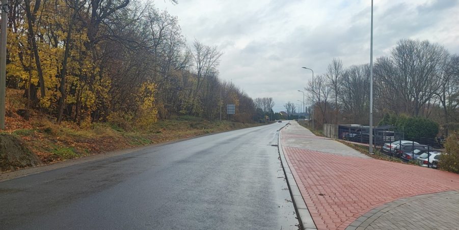 2024 11 18 km 246+000 ul. Bytomska strona prawa