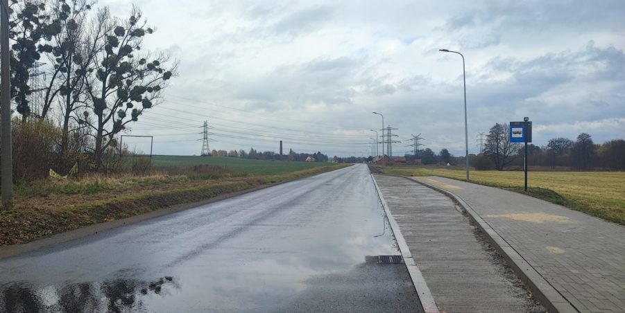 2024 11 18 km 246+550 ul. Wiejska strona prawa