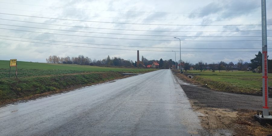2024 11 18 km 247+200 pola strona prawa