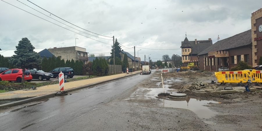 2024 11 18 km 247+700 Karchowice ulica Polna
