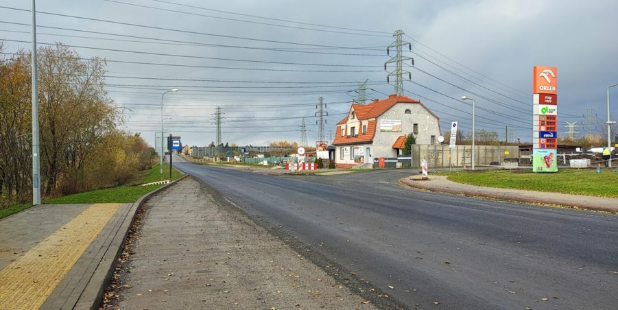 2024 11 18 km 255+900 rondo Wieszowa strona lewa