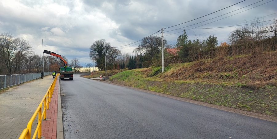 2024 11 28 km 246+000 ul. Bytomska strona lewa