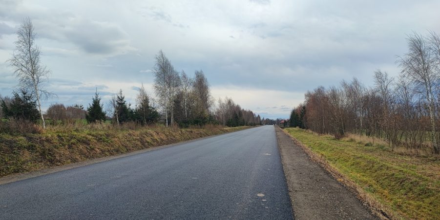2024 11 28 km 252+500 pola strona prawa