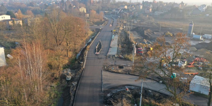 38. 253+100 Wieszowa ul Robotnicza zaplecze budowy