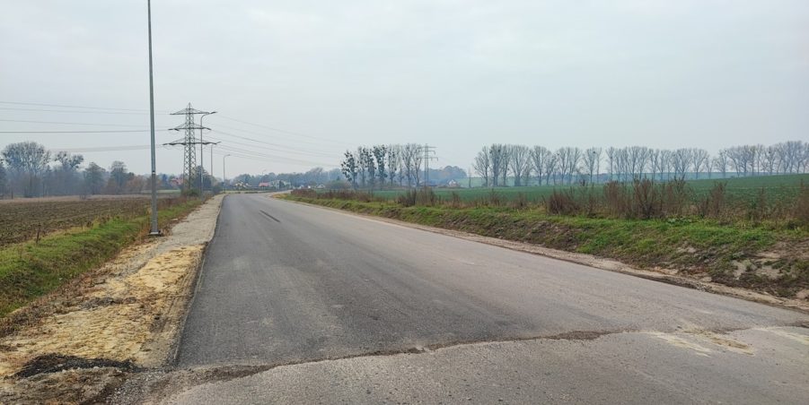 km 247+200 pola strona lewa