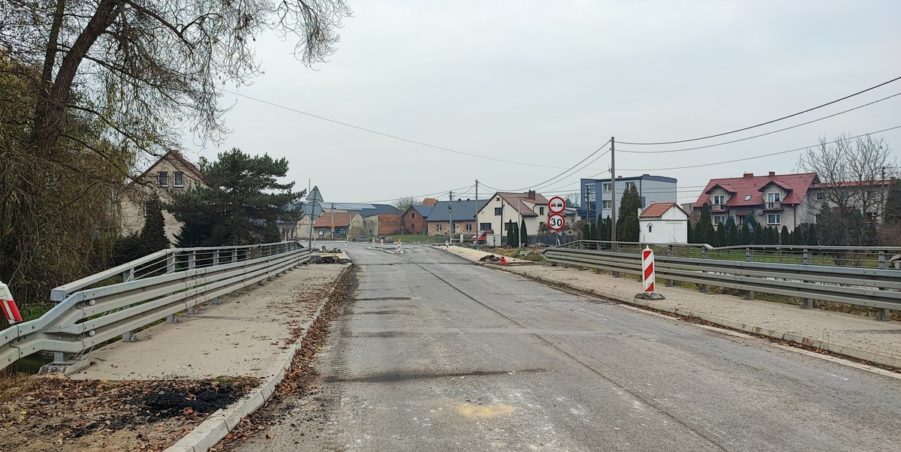 km 248+100 most nad rzeką Drama