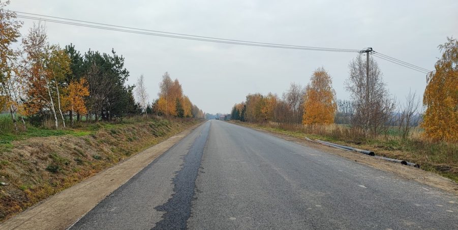 km 252+500 pola strona prawa