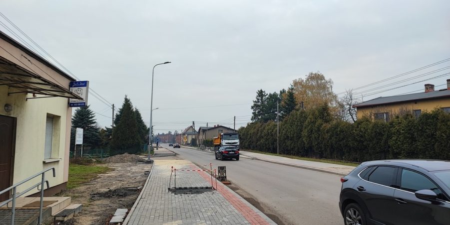 km 255+100 przy A1 strona prawa