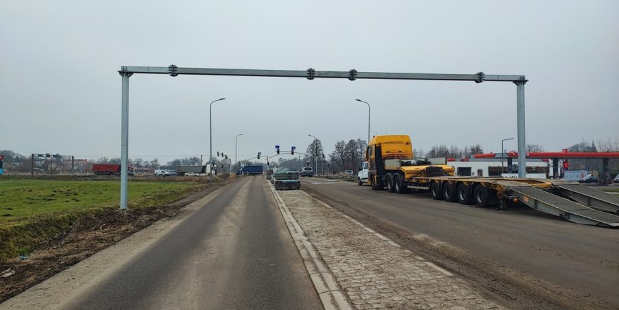 2024 12 04 km 244+600 skrzyżowanie z ul. Gliwicką strona lewa
