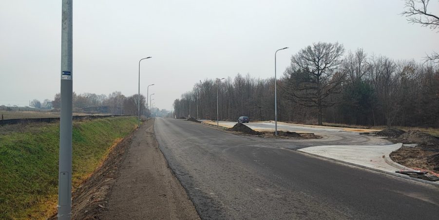 2024 12 04 km 248+900 las Boniowski parking
