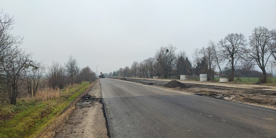 2024 12 04 km 251+200 ul. Konary przystanek