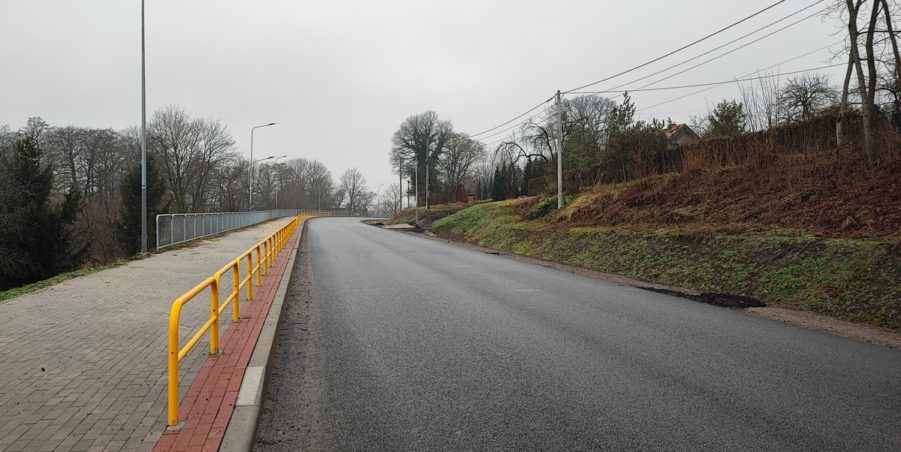 2024 12 13 km 246+000 ul. Bytomska strona lewa