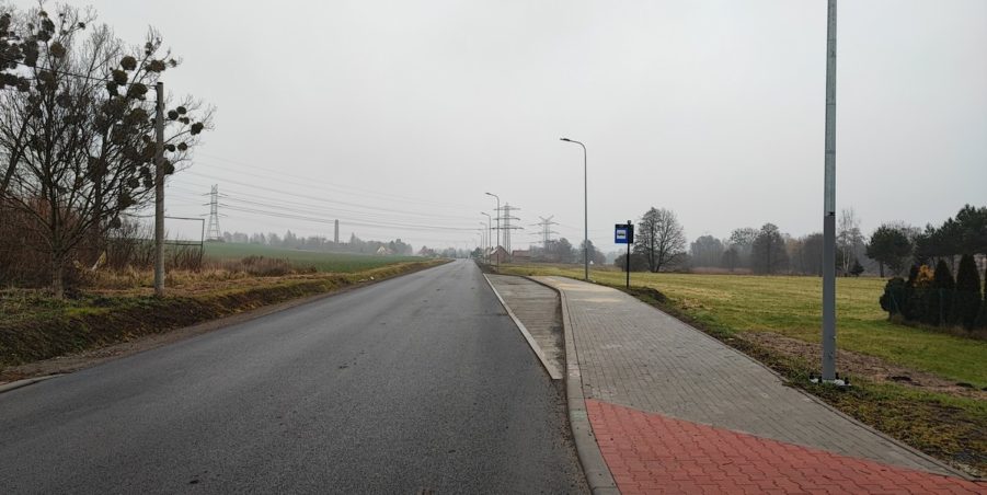 2024 12 13 km 246+550 ul. Wiejska strona prawa