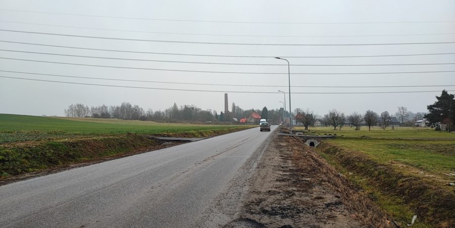 2024 12 13 km 247+200 pola strona prawa