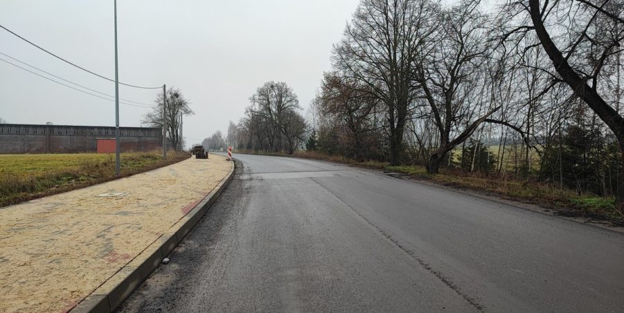 2024 12 13 km 252+950 ul. Robotnicza strona lewa