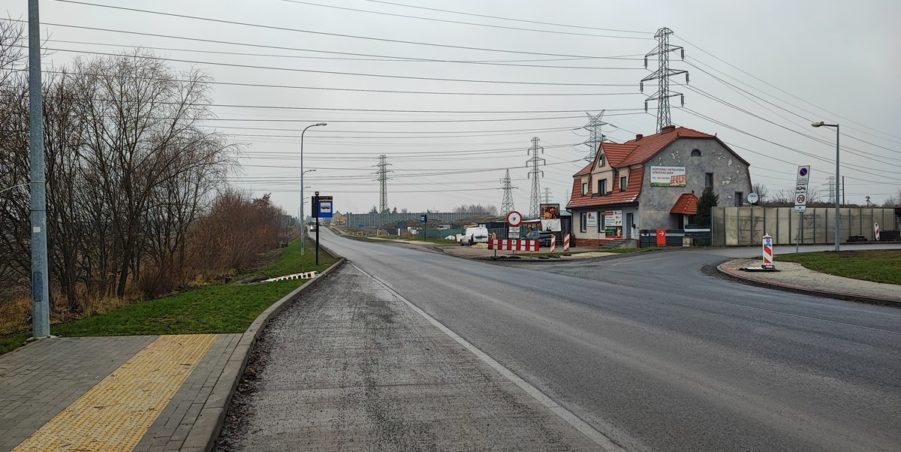 2024 12 13 km 255+900 rondo Wieszowa strona lewa