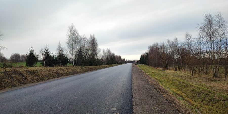 2024 12 17 km 252+500 pola strona prawa