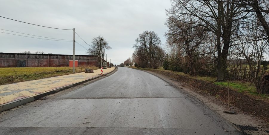 2024 12 17 km 252+950 ul. Robotnicza strona lewa
