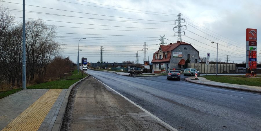 2024 12 17 km 255+900 rondo Wieszowa strona lewa