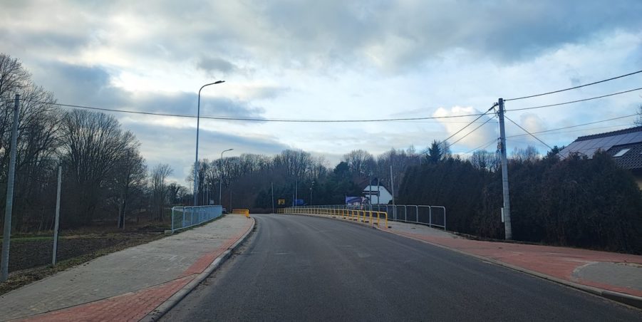 2024 12 23 km 246+400 ul. Wiejska strona lewa
