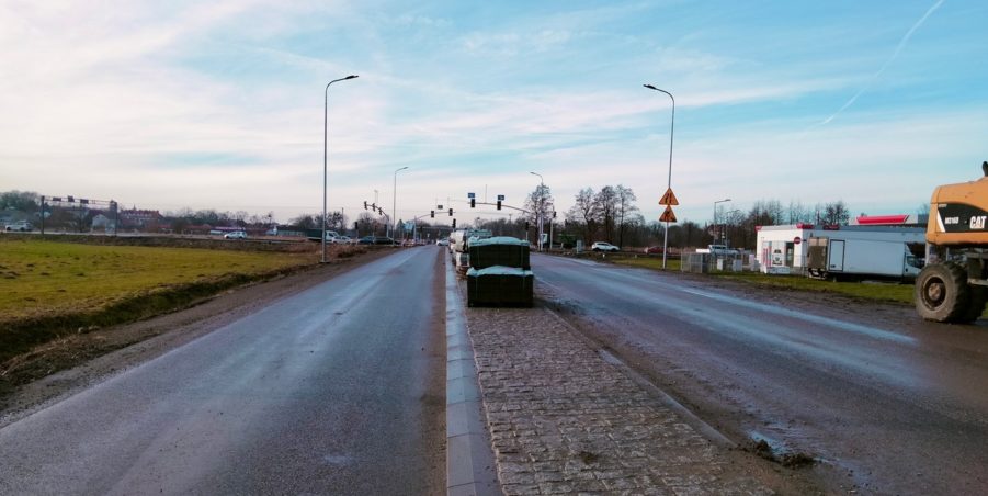 2025 01 09 km 244+600 skrzyżowanie z ul. Gliwicką strona lewa