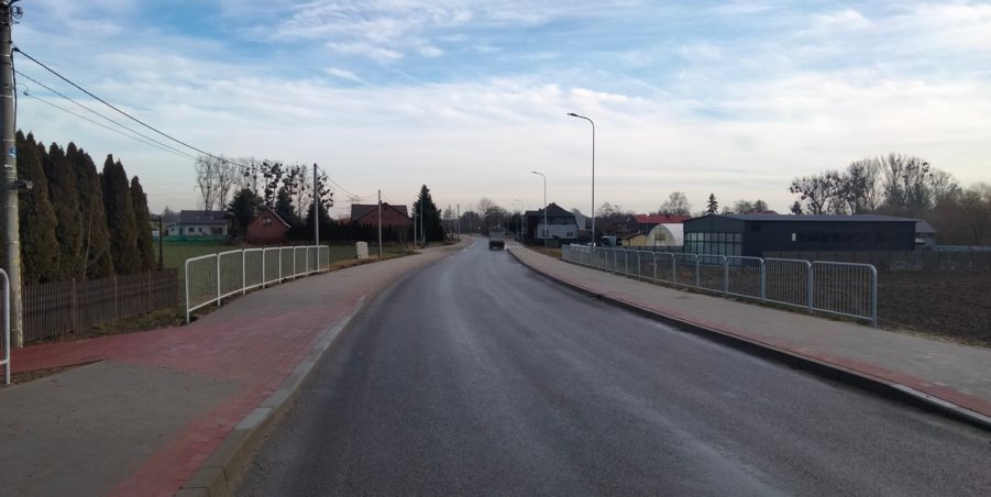 2025 01 09 km 246+400 ul. Wiejska strona prawa