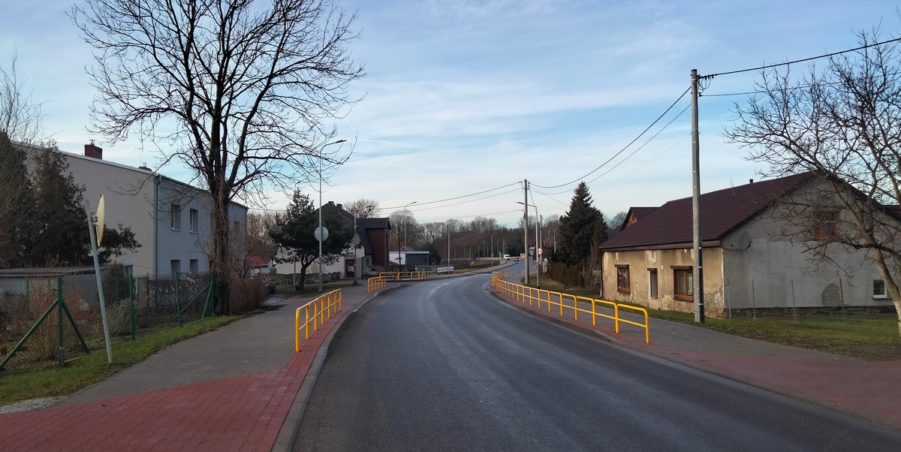 2025 01 09 km 246+550 ul. Wiejska strona lewa