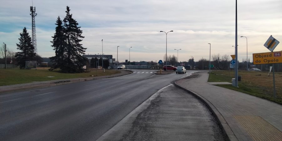 2025 01 09 km 255+900 rondo Wieszowa strona prawa