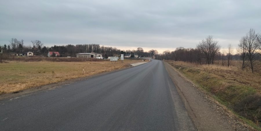 2025 01 31 km 245+300 droga wzdłuż rzeki Drama