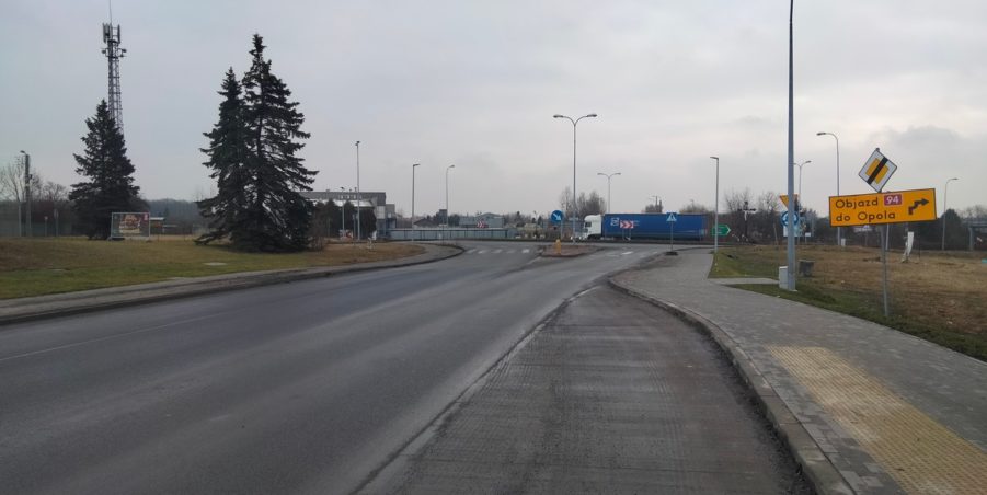 2025 02 07 km 255+900 rondo Wieszowa strona prawa