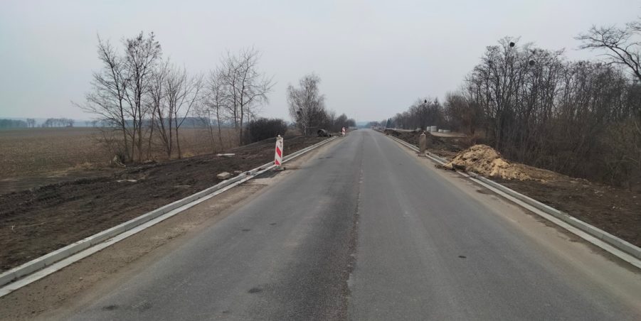 2025 02 21 km 251+200 ul. Konary przystanek