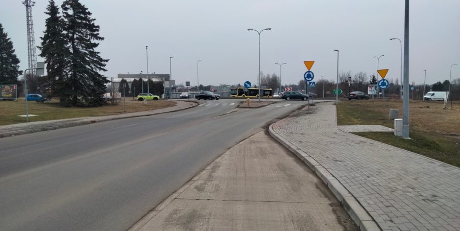 2025 02 21 km 255+900 rondo Wieszowa strona prawa