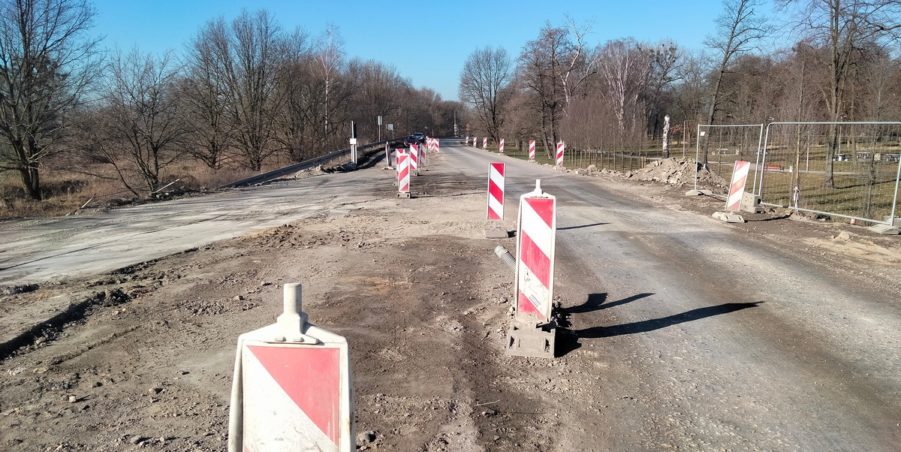 2025 03 06 km 244+150 skrzyżowanie z ul. Powstańców Śląskich strona lewa