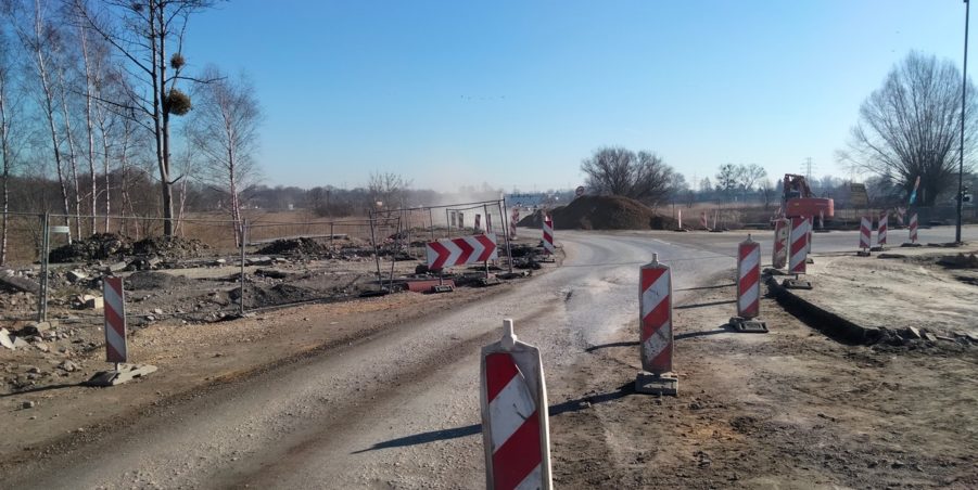 2025 03 06 km 244+150 skrzyżowanie z ul. Powstańców Śląskich strona prawa