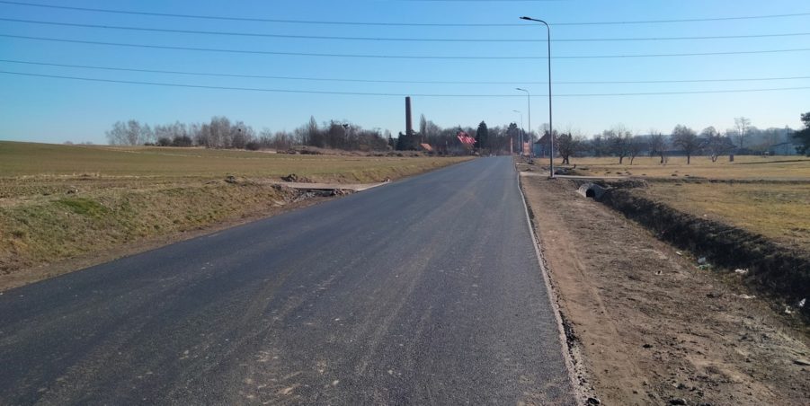 2025 03 06 km 247+200 pola strona prawa