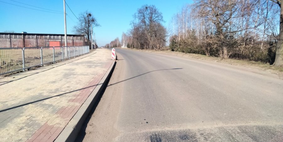 2025 03 06 km 252+950 ul. Robotnicza strona lewa