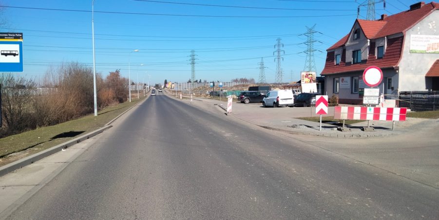 2025 03 06 km 255+900 rondo Wieszowa strona lewa