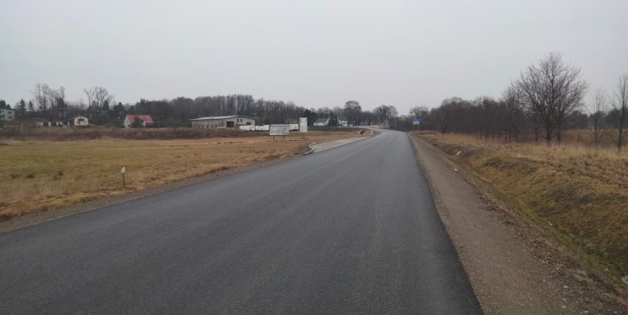 2025 03 14 km 245+300 droga wzdłuż rzeki Drama